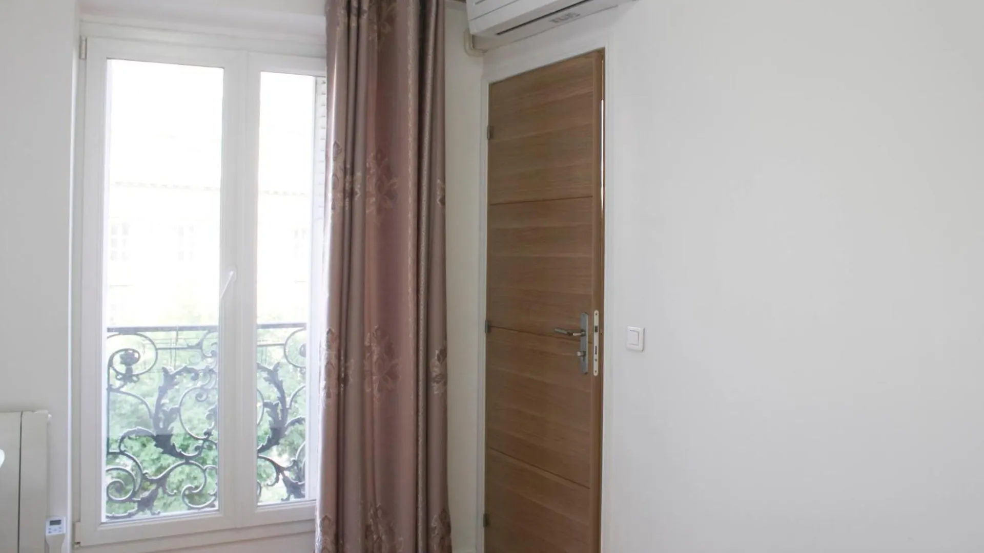 Charming Family T3 In The 10Th Apartment Paris