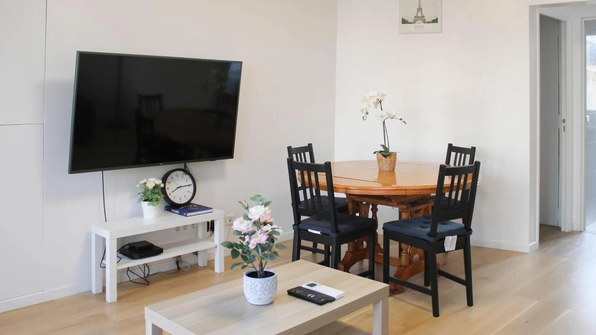 Charming Family T3 In The 10Th Apartment Paris