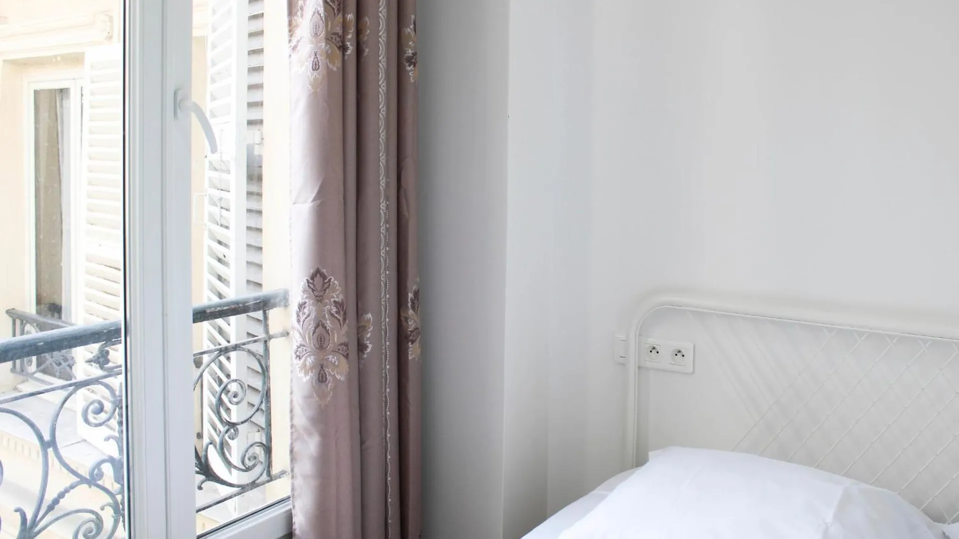 Charming Family T3 In The 10Th Apartment Paris 0*,  France