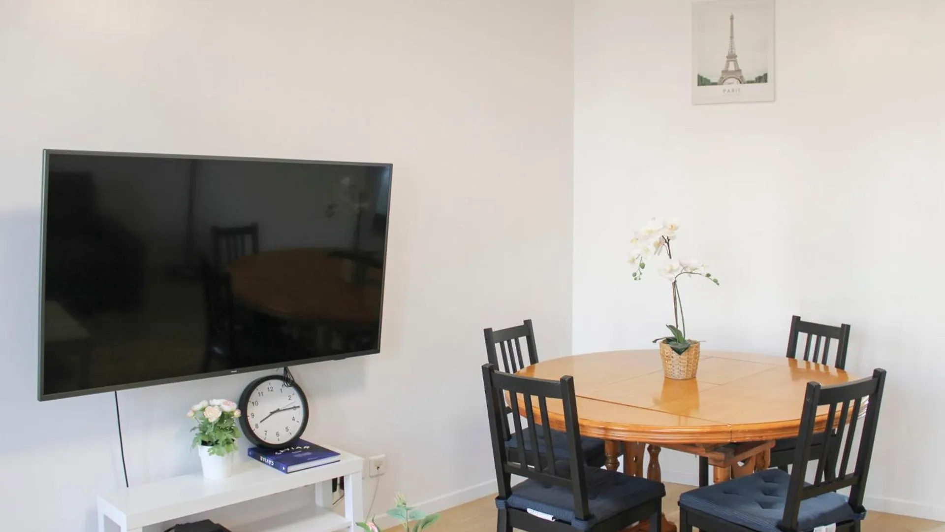Charming Family T3 In The 10Th Apartment Paris France
